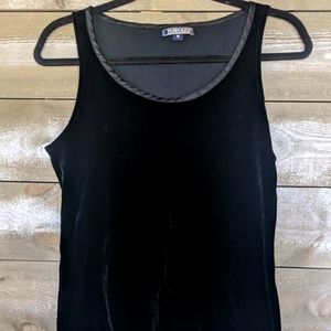 Harold's Black Velvet Size Medium Tank Top